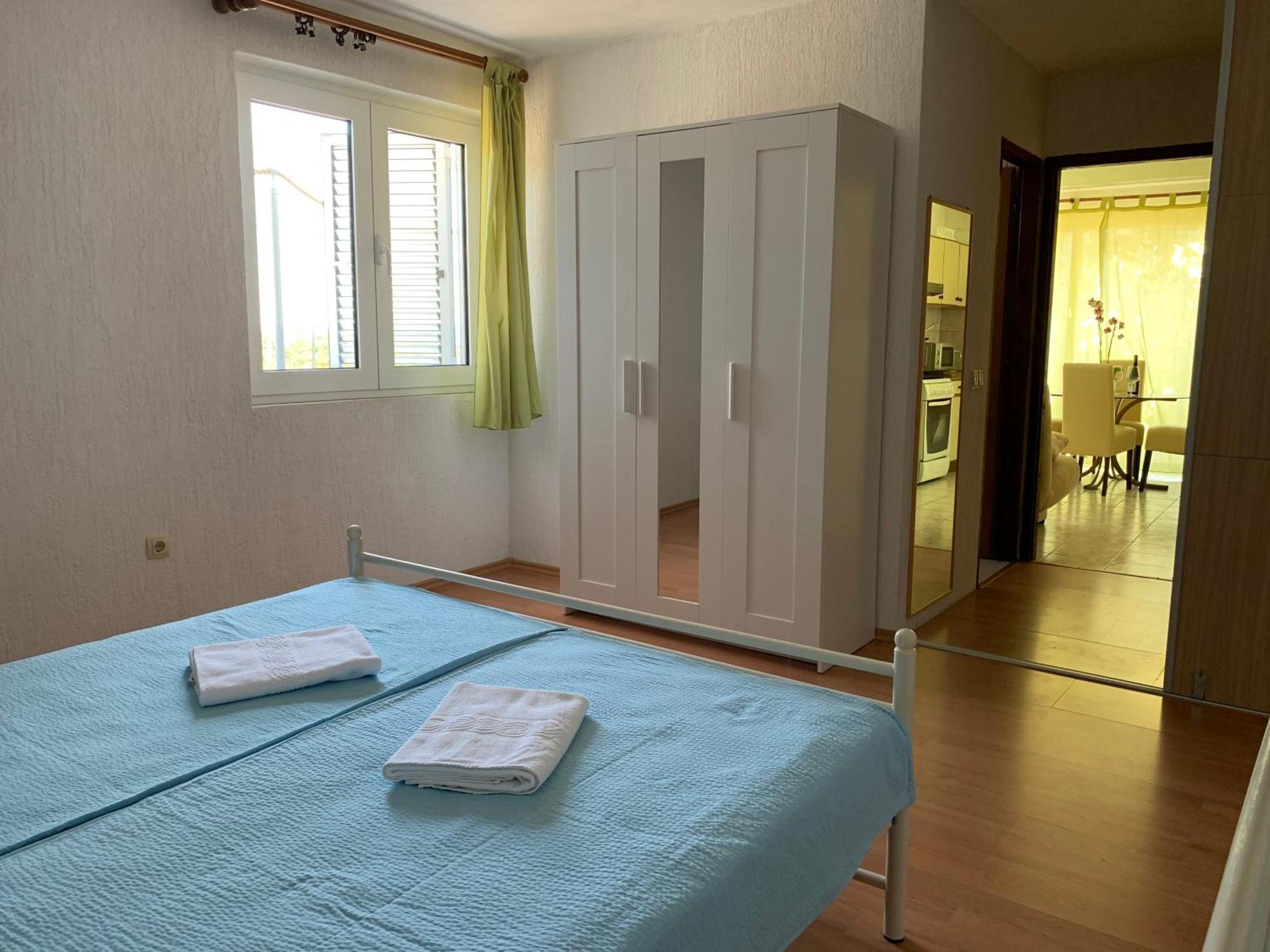 Apartments Jaca Banjol Exterior photo